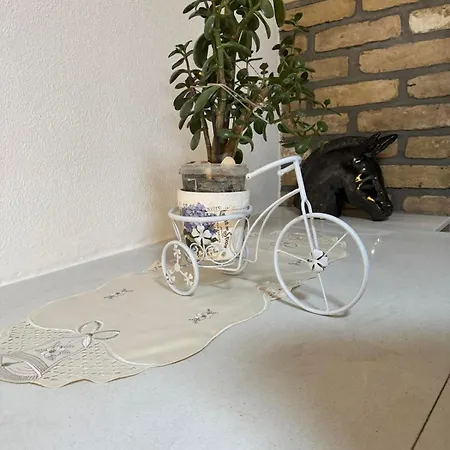 Emilija Apartman